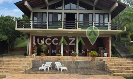 Casa de alto padrão em condomínio de chácara em Jacareí-SP, Condomínio Lagoinha: 3 quartos, 2 suítes, 3 salas, 4 banheiros, 5 vagas, 350,00 m².