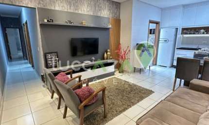 Imperdível: Casa à venda em Jacareí-SP, Loteamento Villa Branca, 3 quartos, 1 suíte, 3 vagas de garagem, 120m². Confira!