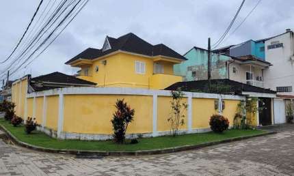 Casa em condomínio fechado com 3 quartos à venda na Rua Professor Santos Moreira, Camorim, Rio de Janeiro, 327 m2 por R$ 850.000