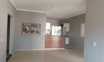 Casa Terrea padrão à venda, 190 m² 03 quartos sendo 02 suites  Localizado no Bairro Santa Cruz, Cui