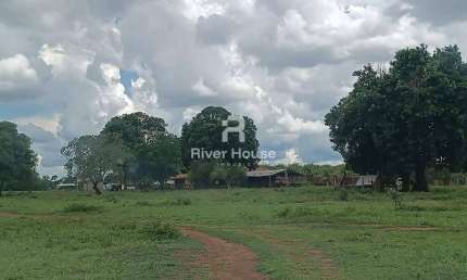 Fazenda à venda, no município de Poconé a 10 km  com área total de 700 hectares com área aberta e f