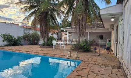 Casa à Venda no Valor R$ 1.200.000,00, Área 882m²; 6 Vagas de Garagem; Boa Esperança, Cuiabá, MT