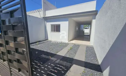 Casa com piscina a venda no bairro ouro verde em Varzea grande