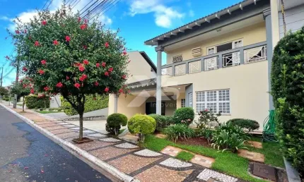 Cond. Santana Residence - Sobrado 4 Quartos, À Venda no Terras de Santana II em Londrina