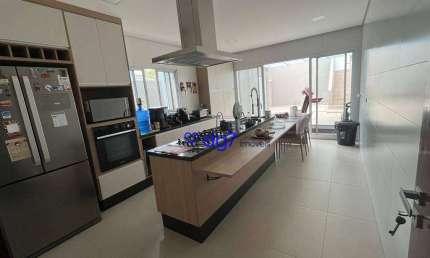 Casa com 3 dormitórios à venda, 180 m² por R$ 950.000,00 - Granja Viana - Cotia/SP