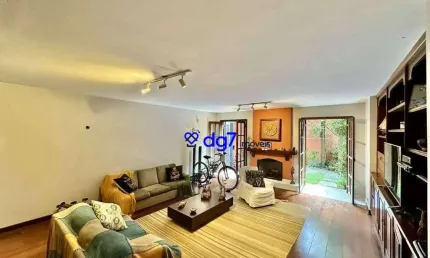 Excelente sobrado ao lado do metrô vila sônia, 283 m² com 4 dormitórios e 4 vagas!