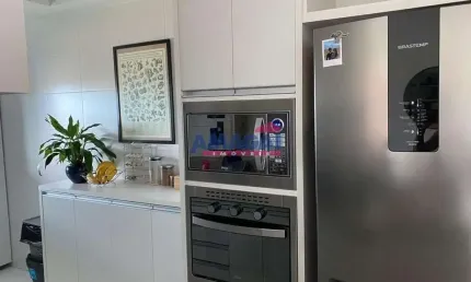 Apartamento com 3 quartos à venda no Jardim Califórnia, Jacareí  por R$ 650.000