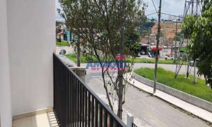 Casa com 2 quartos para alugar no Residencial Santa Paula, Jacareí  por R$ 1.500