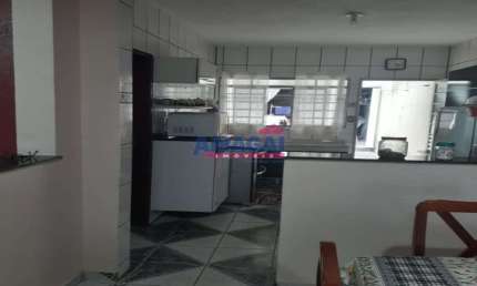 Casa com 2 quartos à venda no Bandeira Branca, Jacareí  por R$ 295.000