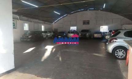 Barracão / Galpão / Depósito à venda no Centro, Jacareí  por R$ 1.200.000
