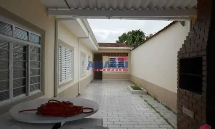 Casa com 4 quartos para alugar no Jardim Santa Maria, Jacareí  por R$ 3.500