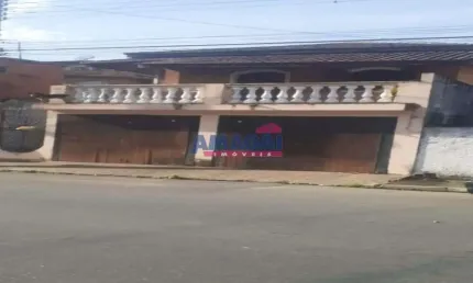 Casa com 3 quartos para alugar no Centro, Santa Isabel  por R$ 5.000