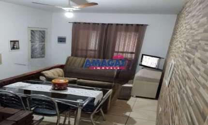 Casa com 3 quartos à venda no Jardim Nova Esperança, Jacareí  por R$ 297.000