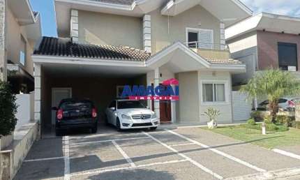 Casa em condomínio fechado com 4 quartos à venda no Loteamento Villa Branca, Jacareí  por R$ 2.050.000
