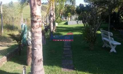 Chácara / sítio com 3 quartos à venda no Parque Cambuci, Santa Branca  por R$ 900.000