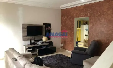 Casa com 3 quartos à venda no Jardim Nova Esperança, Jacareí  por R$ 1.300.000