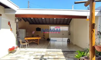 Casa com 3 quartos à venda no Loteamento Villa Branca, Jacareí  por R$ 725.000