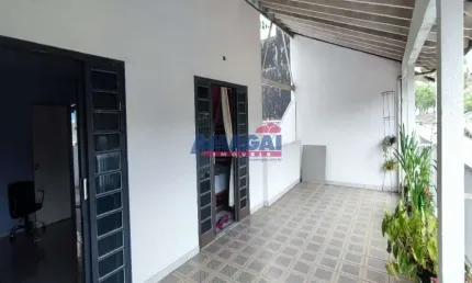 Casa com 5 quartos à venda no Jardim Paraíso, Jacareí  por R$ 498.000