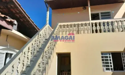 Casa com 3 quartos à venda no Jardim do Portal, Jacareí  por R$ 405.000
