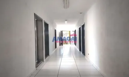 Sala comercial para alugar no Centro, Jacareí  por R$ 6.500