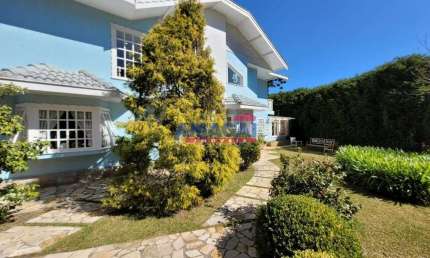 Casa em condomínio fechado à venda na Vila Médica, Campos do Jordão  por R$ 3.500.000