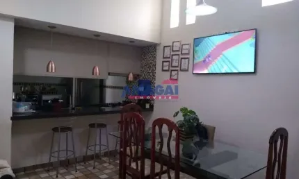 Casa em condomínio fechado com 2 quartos à venda no Jardim Marcondes, Jacareí  por R$ 485.000