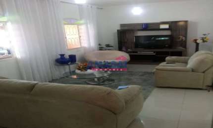 Casa com 3 quartos à venda no Conjunto São Benedito, Jacareí  por R$ 350.000