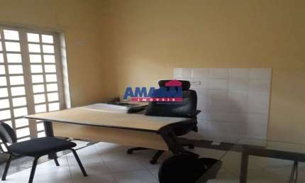 Sala comercial para alugar no Centro, Jacareí  por R$ 1.000