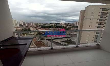 Apartamento com 2 quartos à venda no Centro, Jacareí  por R$ 450.000