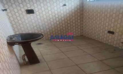 Sala comercial para alugar no Jardim Satélite, São José dos Campos  por R$ 2.300