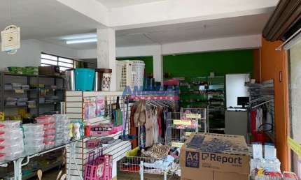 Sala comercial para alugar no Parque Meia Lua, Jacareí  por R$ 2.600