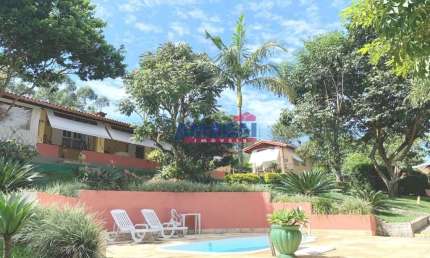 Chácara / sítio com 4 quartos à venda no Veraneio Irajá, Jacareí  por R$ 1.280.000