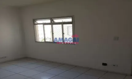 Apartamento com 2 quartos à venda no Jardim Flórida, Jacareí  por R$ 220.000