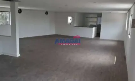 Sala comercial para alugar no Jardim Emília, Jacareí  por R$ 1.500