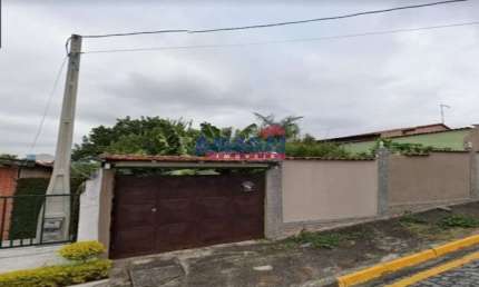 Terreno à venda na Vila Pinheiro, Jacareí  por R$ 180.000