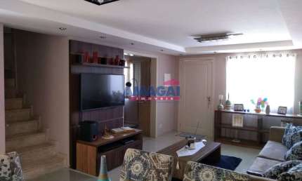 Casa em condomínio fechado com 4 quartos à venda no Loteamento Villa Branca, Jacareí  por R$ 1.325.000