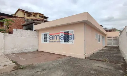 Casa com 3 quartos à venda no Centro, Jacareí  por R$ 330.000