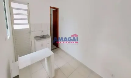 Casa com 1 quarto à venda no Loteamento Villa Branca, Jacareí  por R$ 298.000