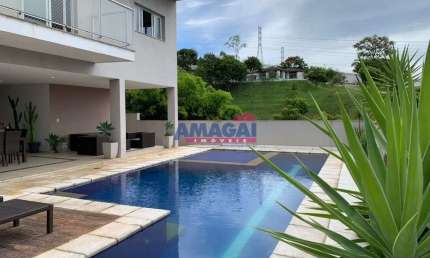 Casa em condomínio fechado com 4 quartos à venda no Jardim Coleginho, Jacareí  por R$ 2.000.000