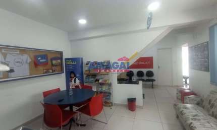 Sala comercial à venda no Centro, Jacareí  por R$ 2.500.000