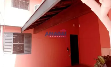 Casa com 2 quartos à venda no Jardim São José, Jacareí  por R$ 290.000