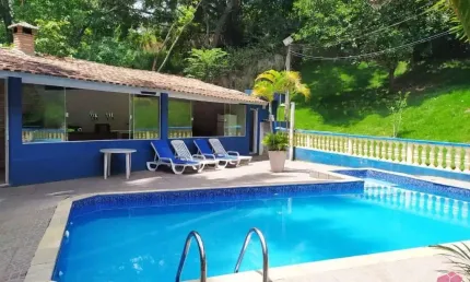 Chácara / sítio com 3 quartos à venda no São Silvestre, Jacareí  por R$ 799.000