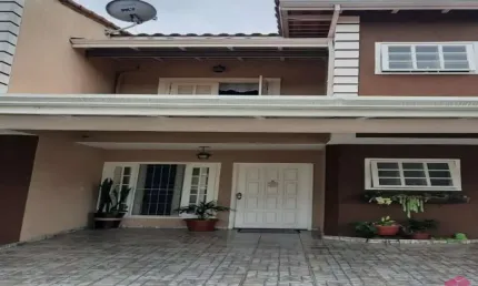 Casa em condomínio fechado com 2 quartos à venda na Cidade Jardim, Jacareí  por R$ 360.000