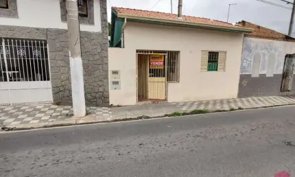 Casa com 4 quartos à venda na Vila Formosa, Jacareí  por R$ 330.000