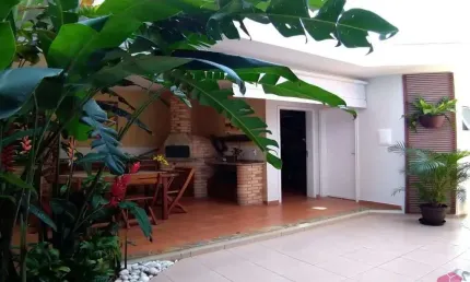 Casa em condomínio fechado com 3 quartos à venda no Loteamento Villa Branca, Jacareí  por R$ 1.780.000