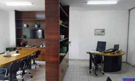 Sala comercial à venda no Centro, Jacareí  por R$ 120.000