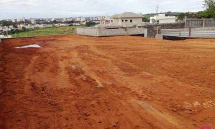 Terreno à venda no Jardim Terras de São João, Jacareí  por R$ 370.000