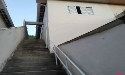 Casa com 2 quartos à venda no Parque Santo Antônio, Jacareí  por R$ 250.000