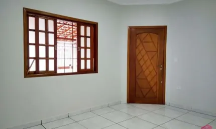 Casa com 3 quartos à venda no Jardim Flórida, Jacareí  por R$ 520.000