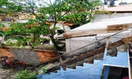 Casa com 6 quartos à venda no Porto Novo, Caraguatatuba  por R$ 450.000